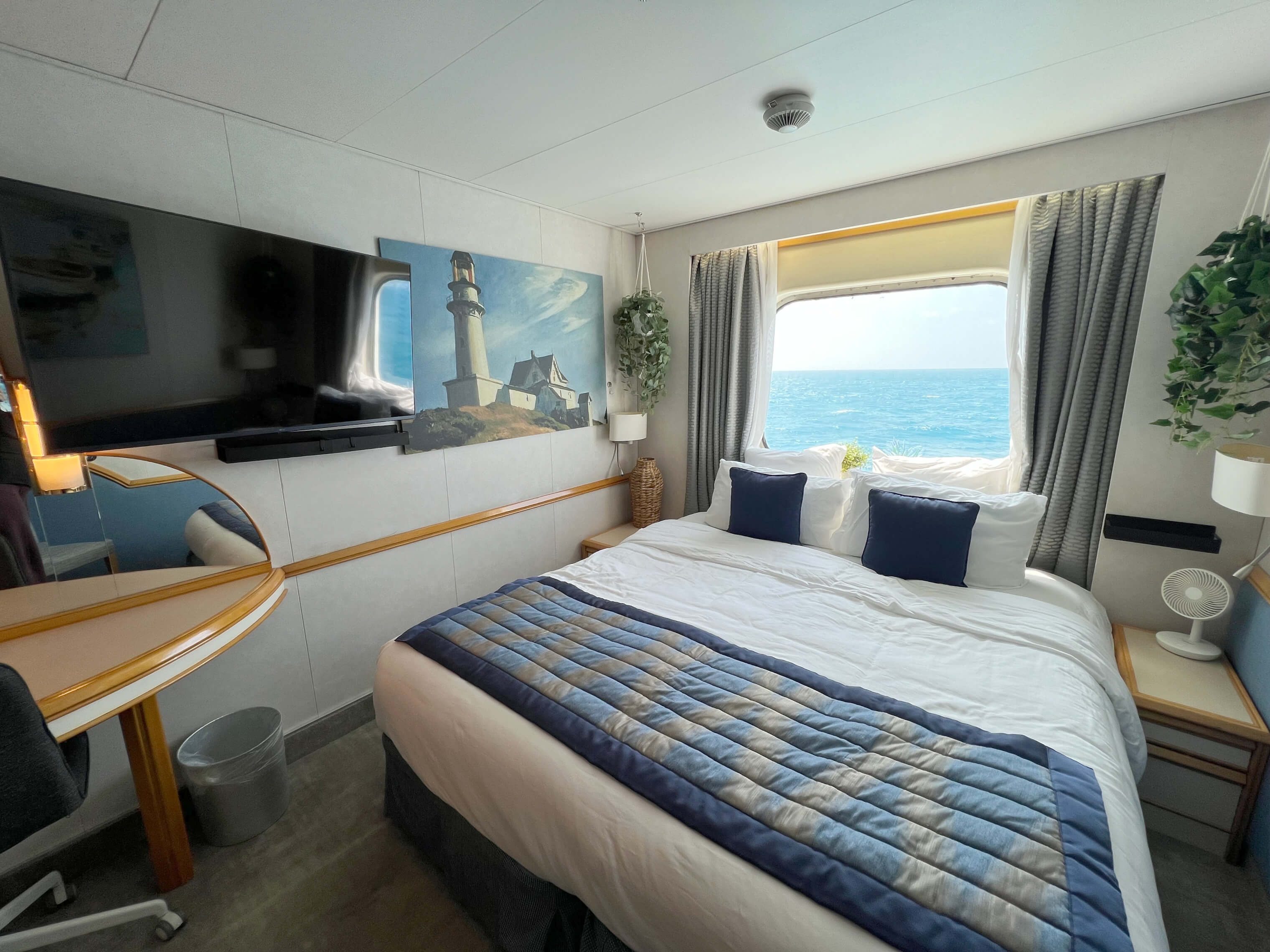 Cabin 4125 Interior