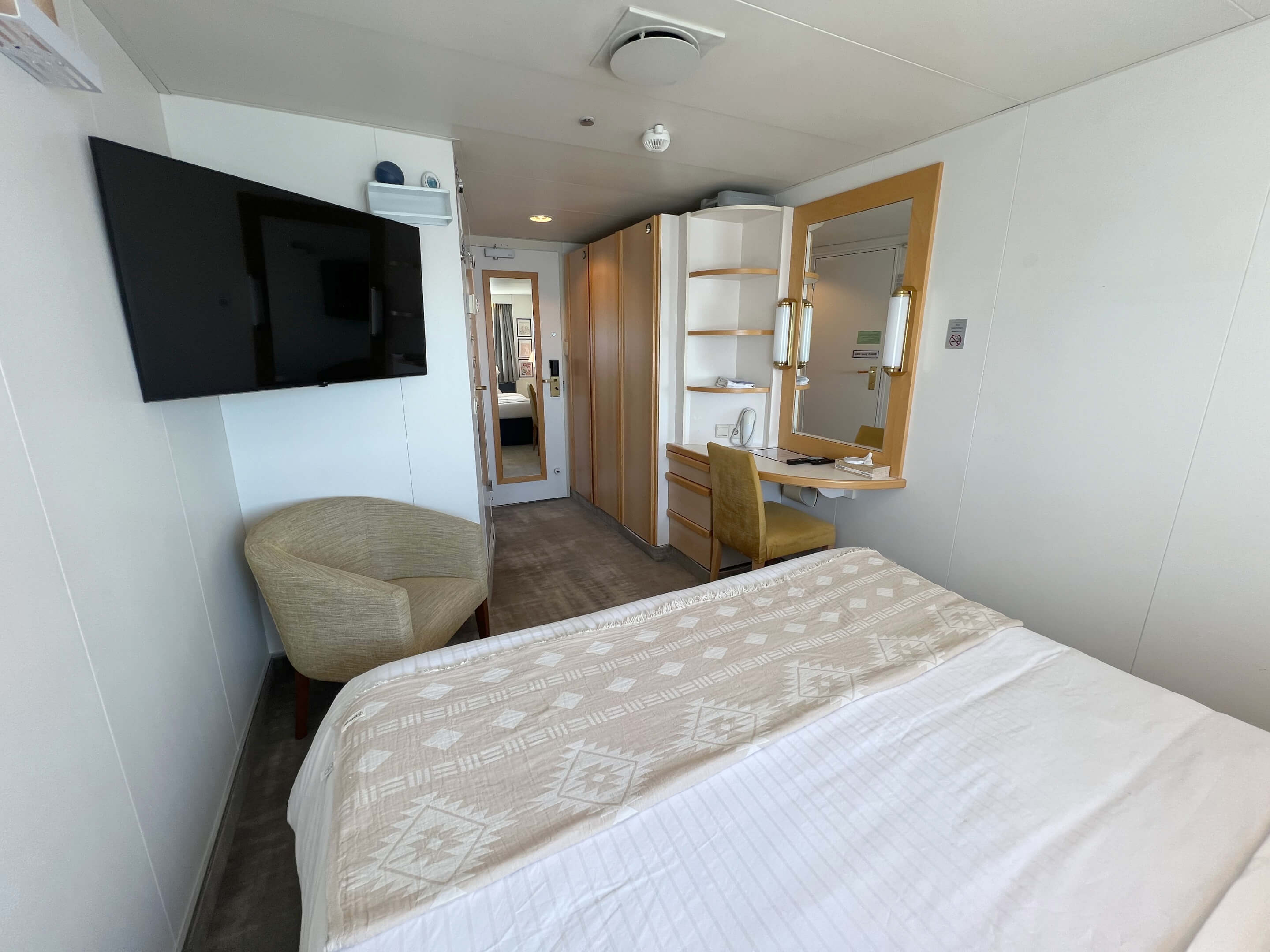 Cabin 4078 Interior